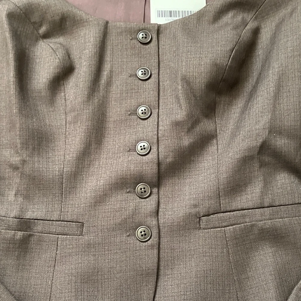 Reformation Brown Fitted Button-Up Scoop Neck Blouse - Picture 6 of 11